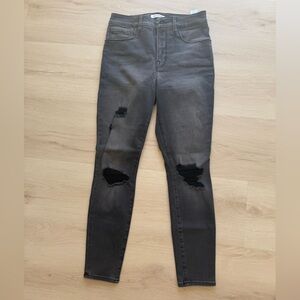 Good American Black Cropped skinny jeans size 28